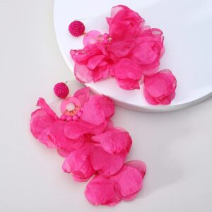 Exclusivos Aretes Fucsia con Pétalos de Algodón